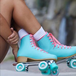 Size 5 Impala quad Rollerskates